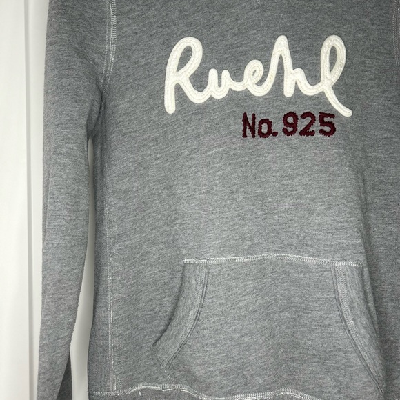 Ruehl Sweatshirt - Picture 4 of 12